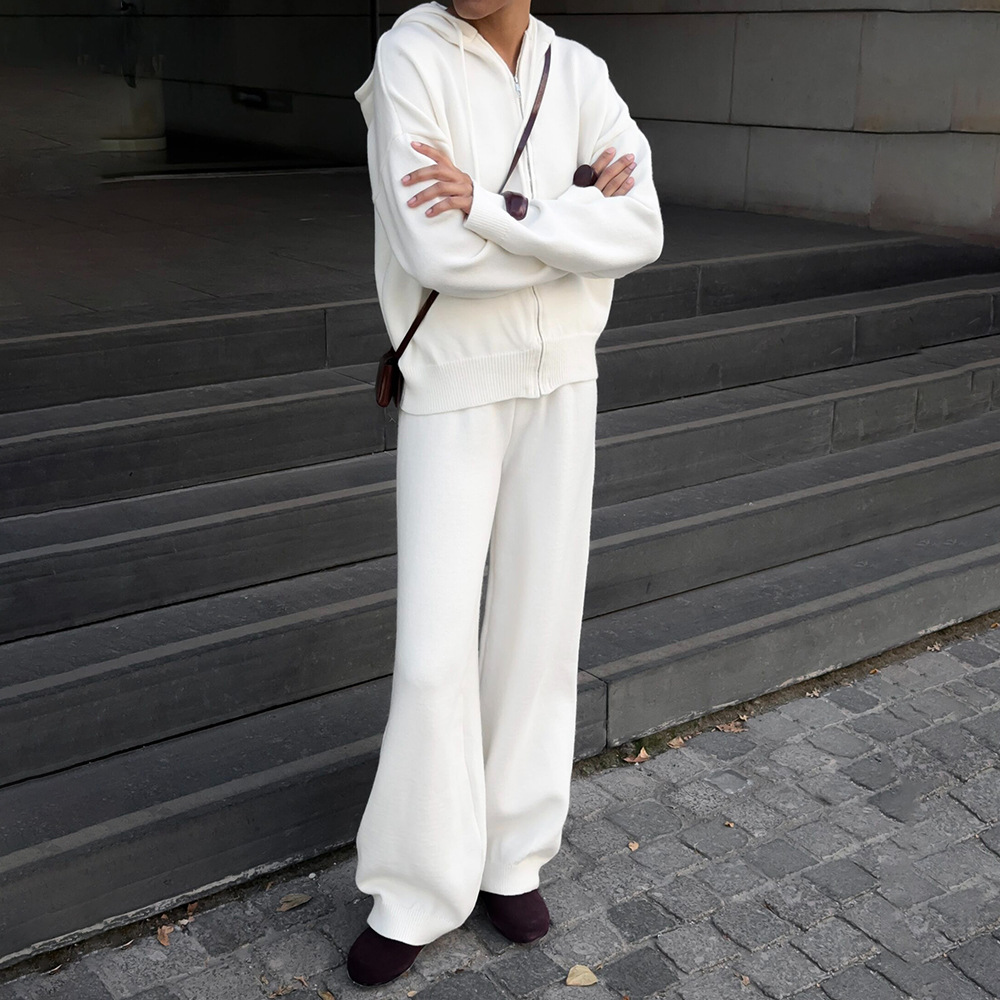 بدلة رياضية بستايل هودي مع سحا - مراجعة Jackets وسعره
