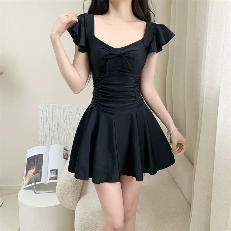 بدلة سباحة نسائية 2026 بظهر مف - مراجعة Suits وسعره